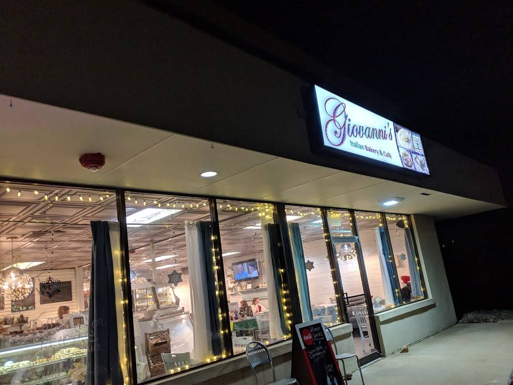 Giovannis Italian Bakery & Cafe | restaurant | 13019 W Alameda Pkwy, Lakewood, CO 80228, USA | 7205354260 OR +1 720-535-4260