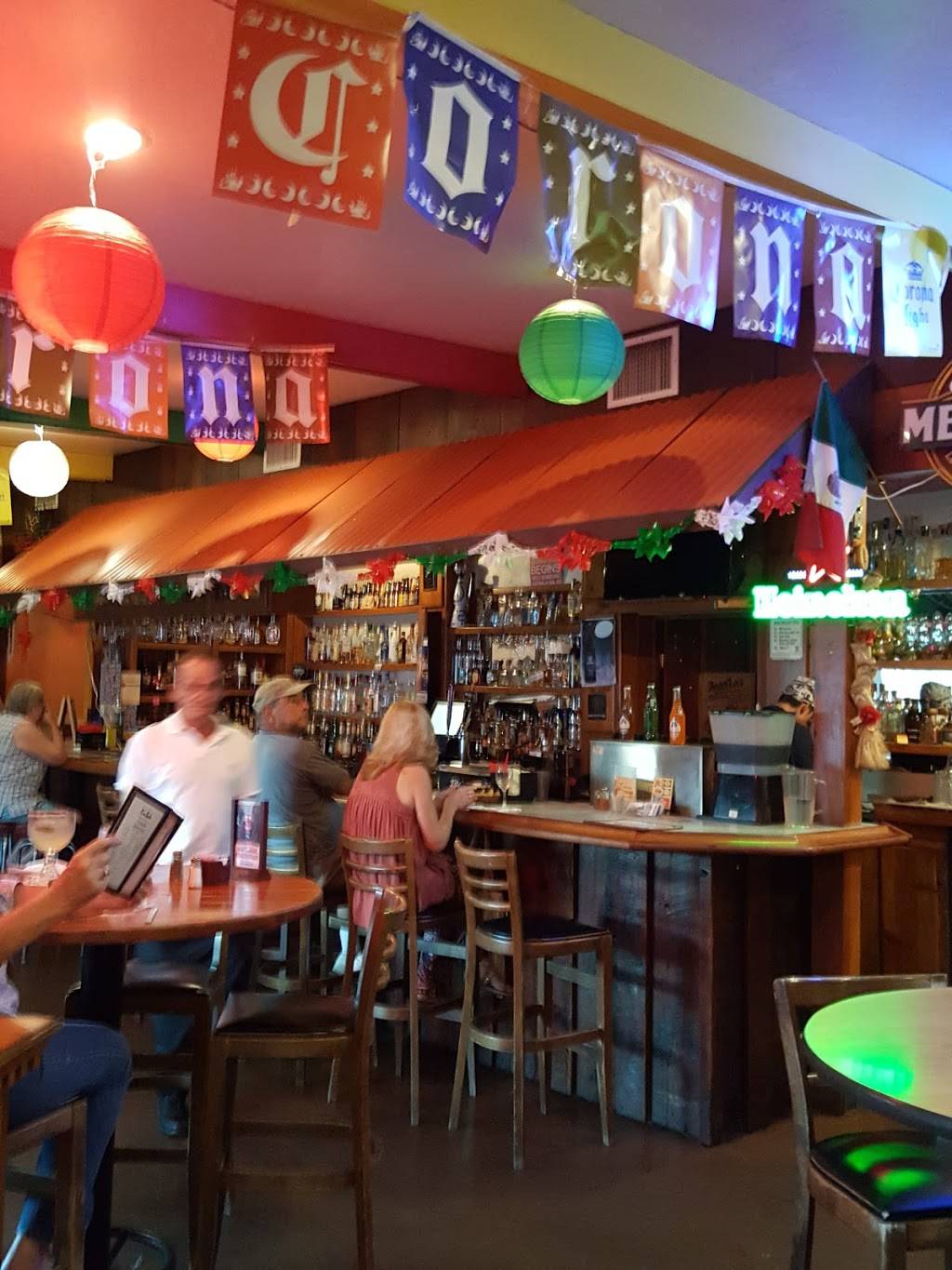 Casa Reveles Restaurant | restaurant | 28960 Lilac Rd, Valley Center, CA 92082, USA | 7607498041 OR +1 760-749-8041