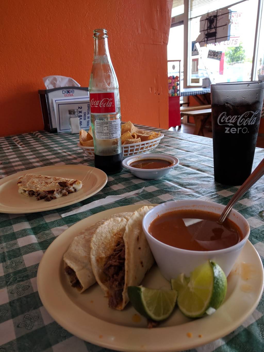 Birrieria Guadalajara | restaurant | 3217 Niles St, Bakersfield, CA 93306, USA | 6613662272 OR +1 661-366-2272