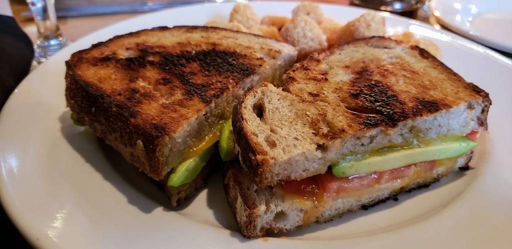 Fig and Barrel | restaurant | 25 W Market St, York, PA 17401, USA | 7178500080 OR +1 717-850-0080