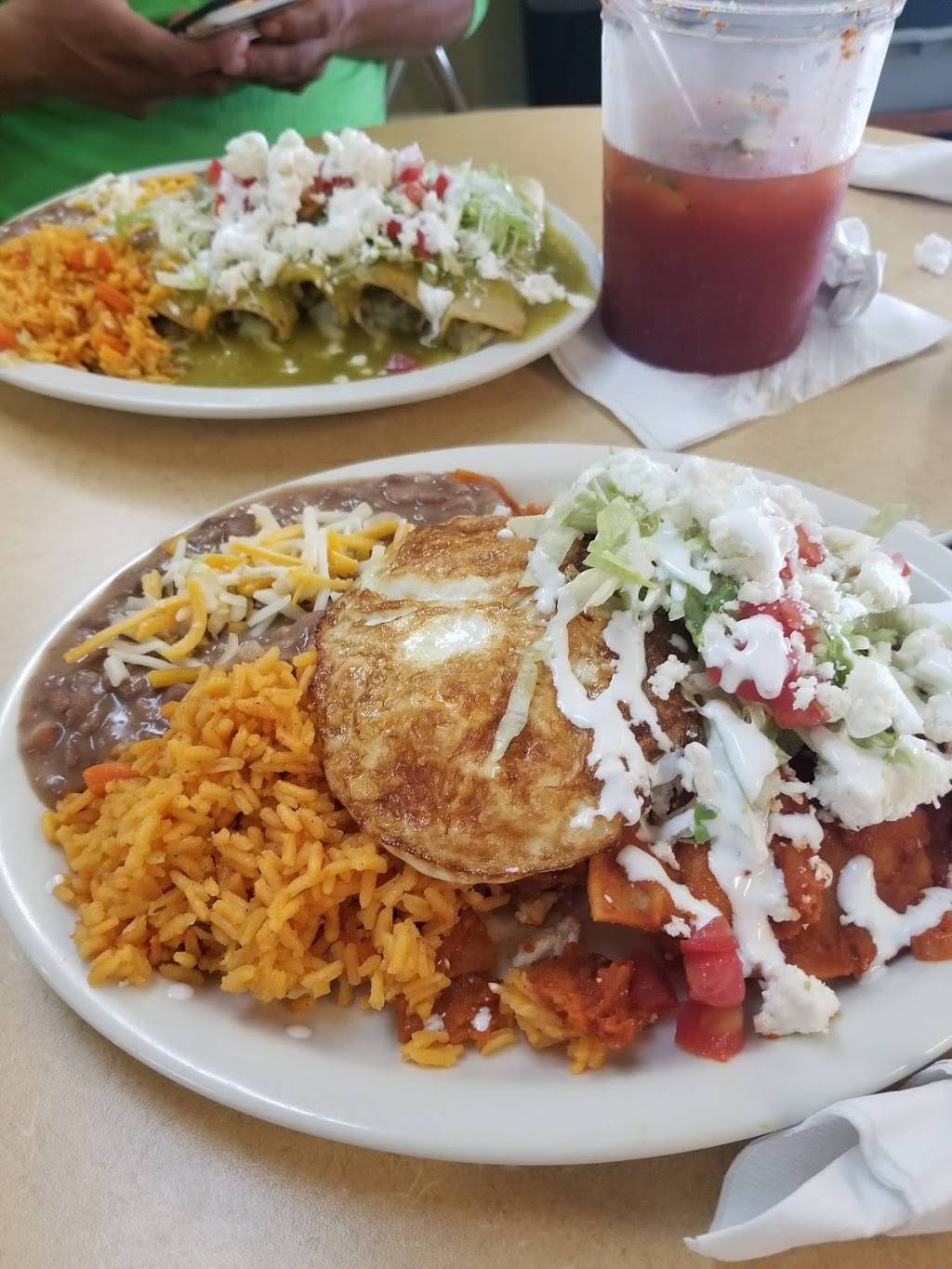 Ponce Restaurant | restaurant | 6130 15th St E, Bradenton, FL 34203, USA | 9412421796 OR +1 941-242-1796