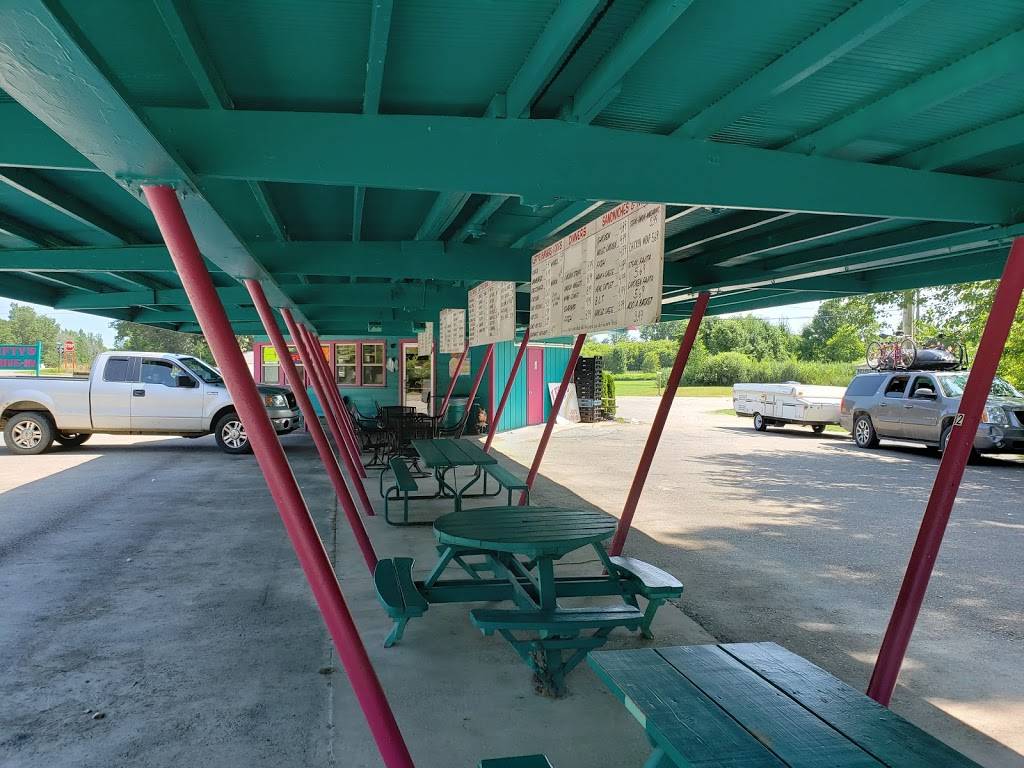 Leftys Drive In | restaurant | 9505 Port Austin Rd, Bay Port, MI 48720, USA | 9896569950 OR +1 989-656-9950