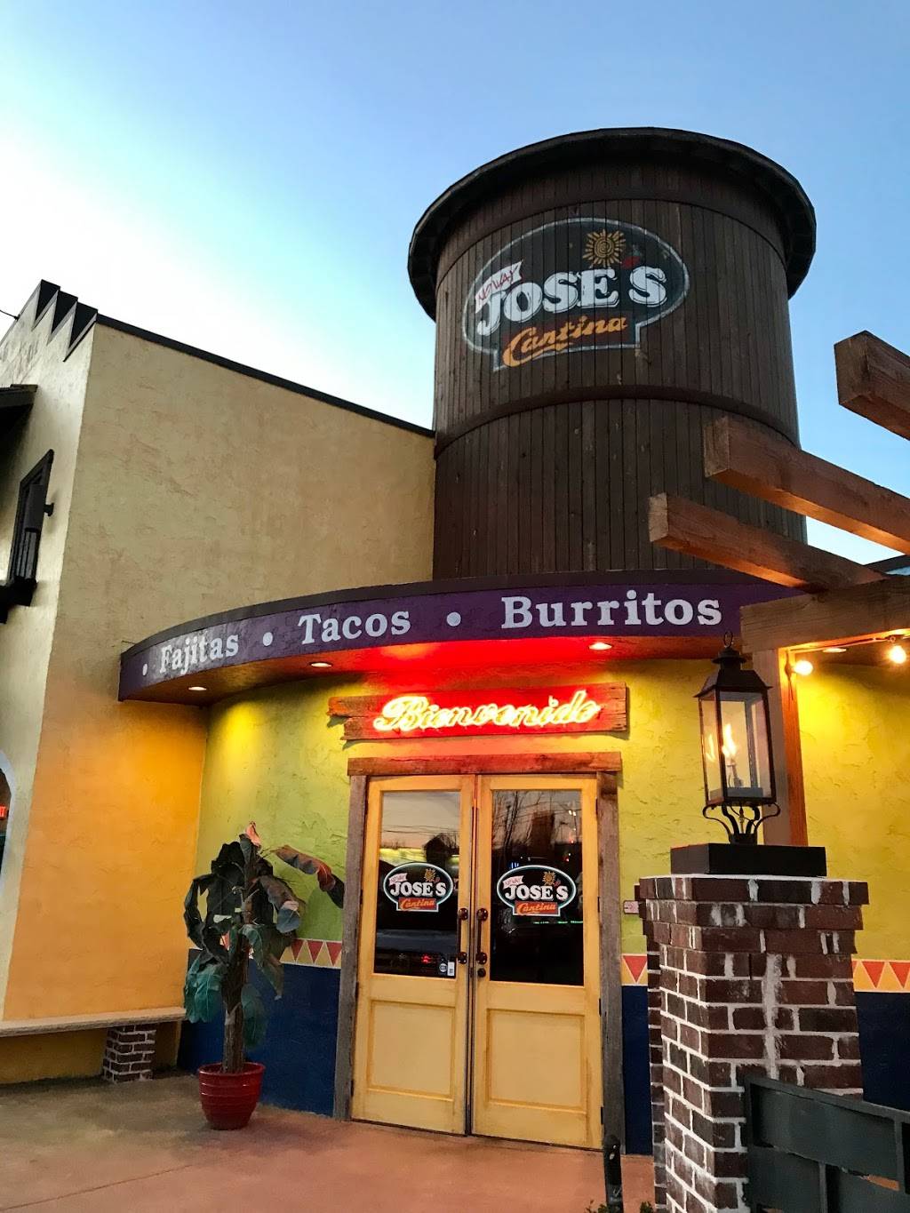 No Way Joses Cantina | restaurant | 1836 W Andrew Johnson Hwy, Morristown, TN 37814, USA | 4236160136 OR +1 423-616-0136