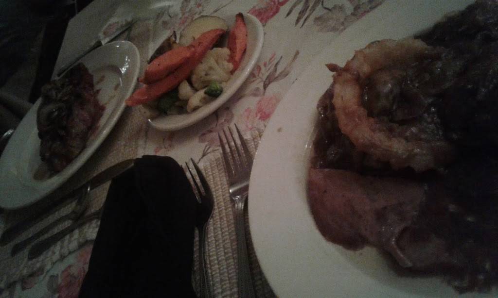 Stouch Tavern | restaurant | 138 W High St, Womelsdorf, PA 19567, USA | 6105894577 OR +1 610-589-4577