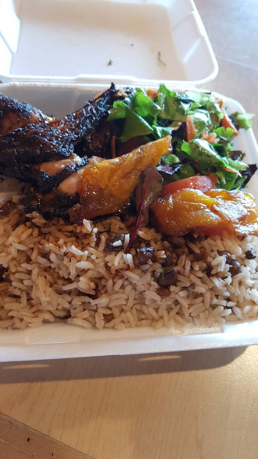 Montego Bay Grille & Cafe | restaurant | 4395 N State Rd 7, Lauderdale Lakes, FL 33319, USA | 9547319224 OR +1 954-731-9224