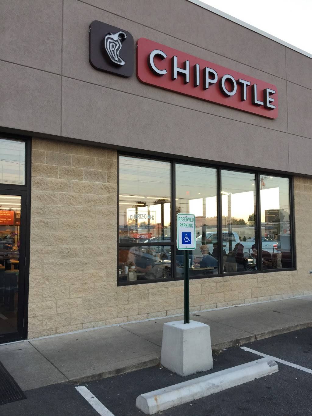 Chipotle Mexican Grill | restaurant | 990 High St Ste C, Wadsworth, OH 44281, USA | 3303345812 OR +1 330-334-5812