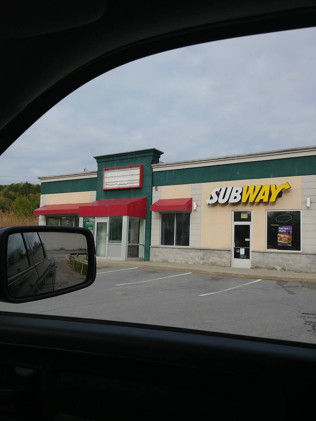 Subway | restaurant | 264 Broadway, Whitehall, NY 12887, USA | 5184992903 OR +1 518-499-2903