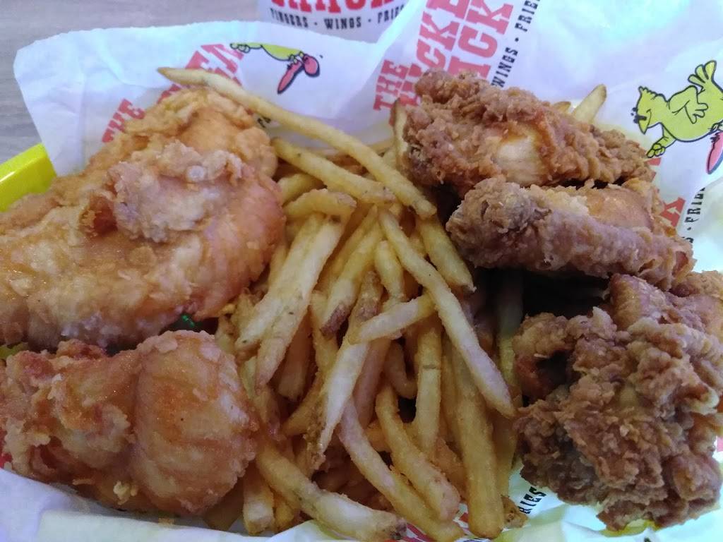 The Chicken Shack | restaurant | 7675 N Blackstone Ave #114, Fresno, CA 93720, USA | 5598783134 OR +1 559-878-3134