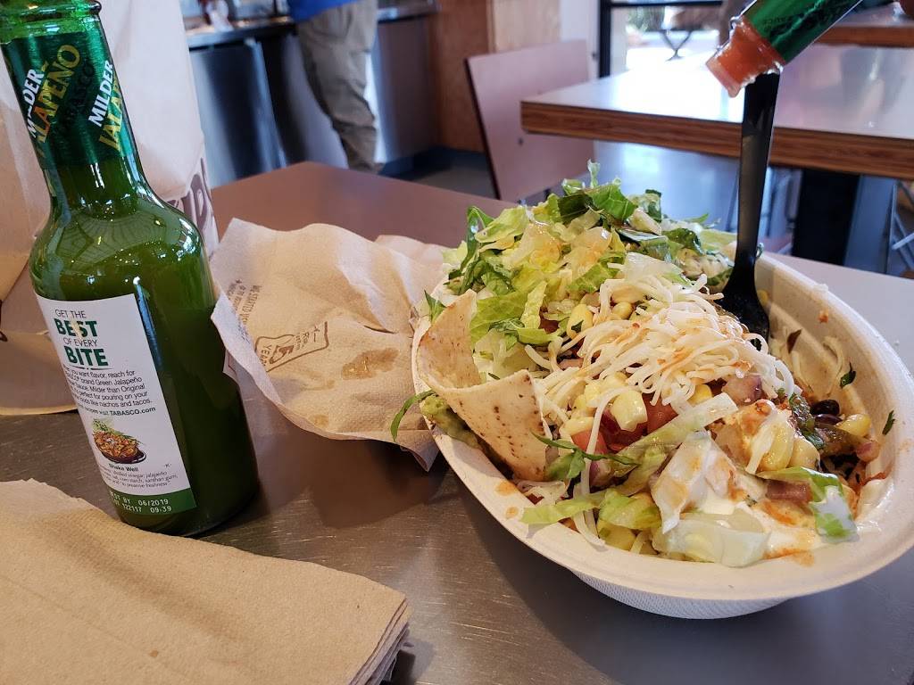 Chipotle Mexican Grill | restaurant | 660 Ventura Blvd Unit 500, Camarillo, CA 93010, USA | 8054820618 OR +1 805-482-0618