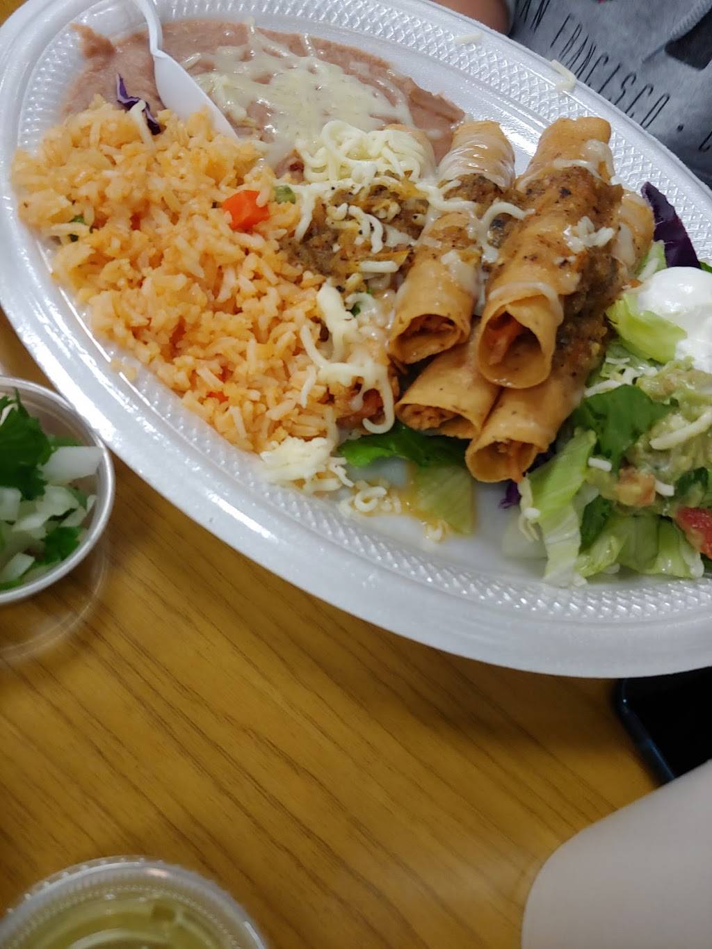 Pollo Salsa | restaurant | 1853 Keller Springs Rd, Carrollton, TX 75006, USA | 9722428903 OR +1 972-242-8903