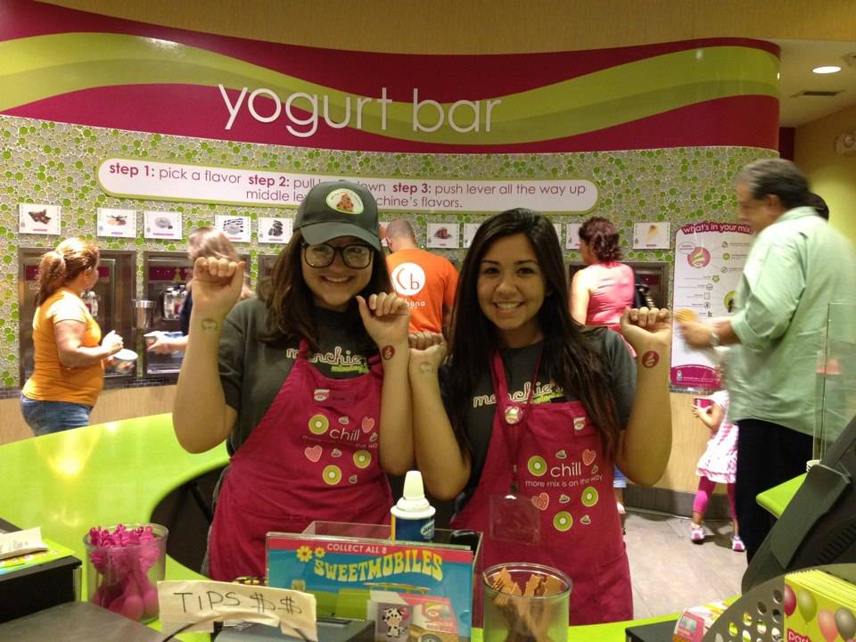 Menchies Frozen Yogurt | bakery | 9169 W Atlantic Ave Ste 116, Delray Beach, FL 33446, USA | 5613323550 OR +1 561-332-3550