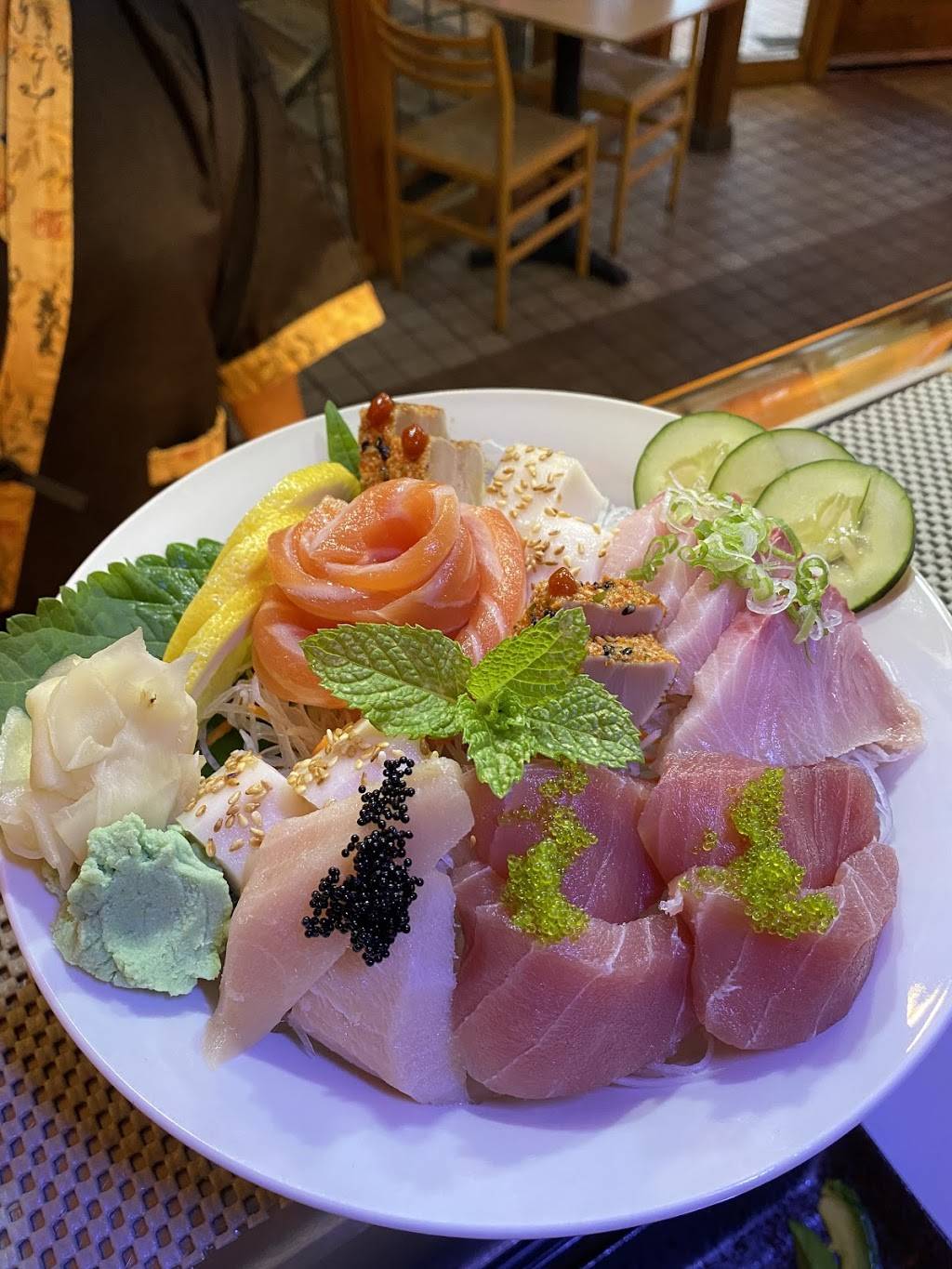 Aoki Sushi & Grill | restaurant | 621 Broadway E, Seattle, WA 98102, USA | 2065574595 OR +1 206-557-4595