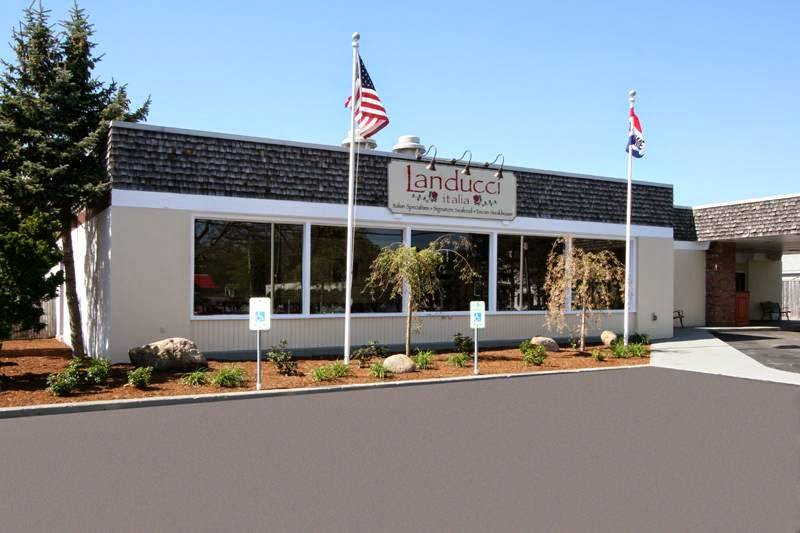 Landucci italia RESTAURANT / Vintage Bacaro BAR & LOUNGE | restaurant | 188 Main St, Falmouth, MA 02540, USA | 5083887510 OR +1 508-388-7510