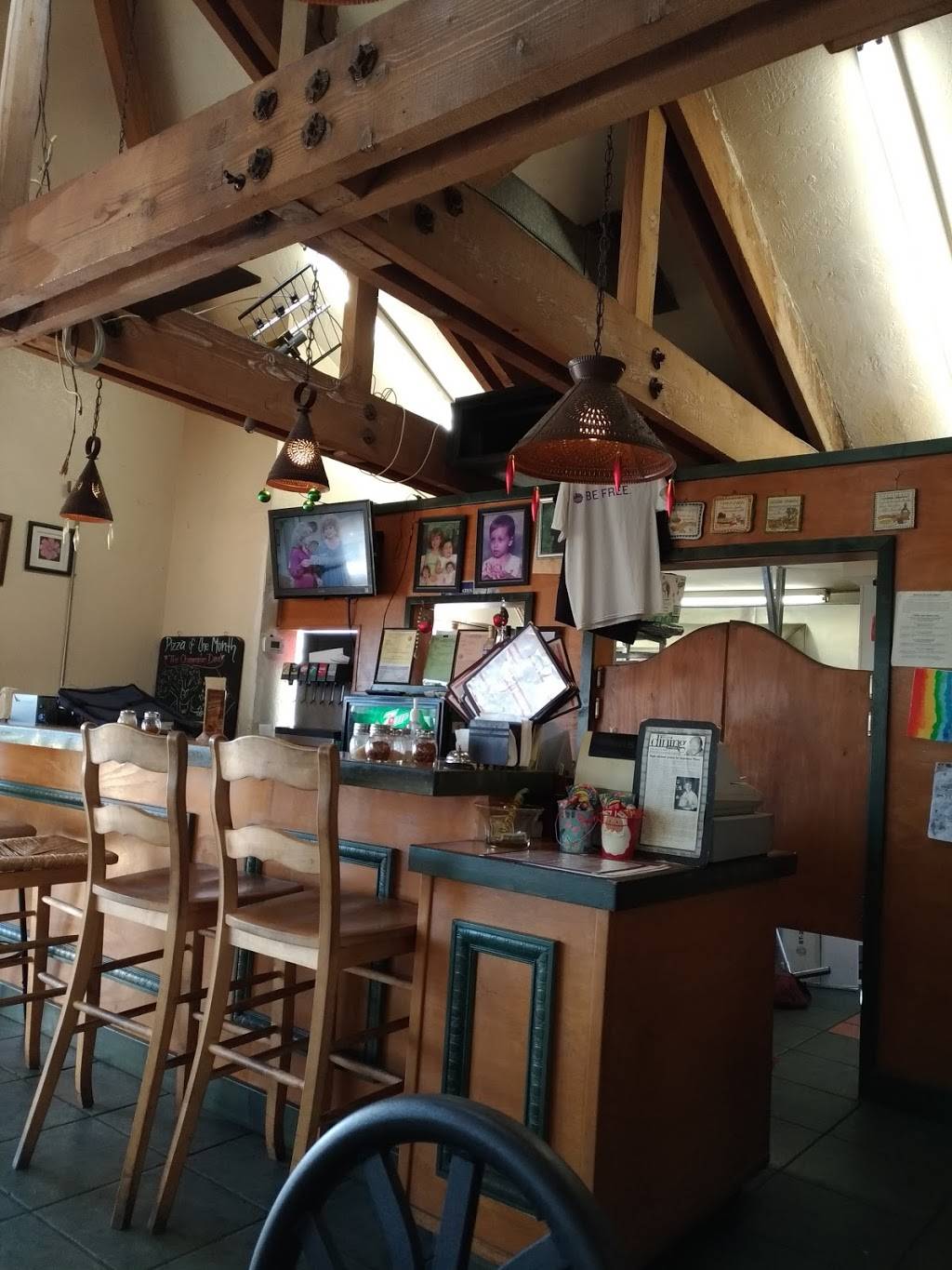 Sopranos Pizza and Restaurant | restaurant | 360 N Midway Dr, Escondido, CA 92027, USA | 7604870271 OR +1 760-487-0271