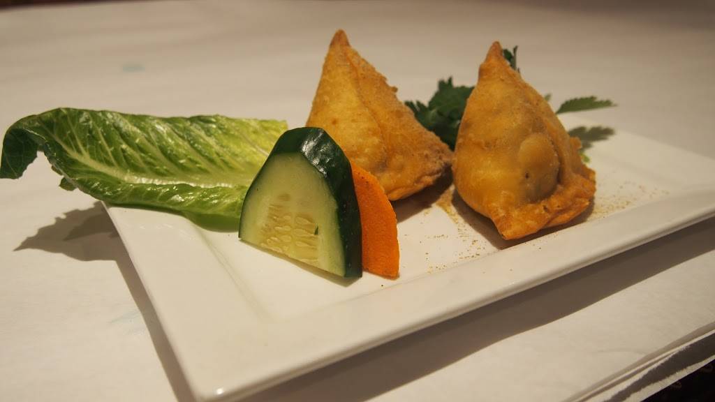 Saffron | restaurant | 130 Dolson Ave, Middletown, NY 10940, USA | 8453440005 OR +1 845-344-0005