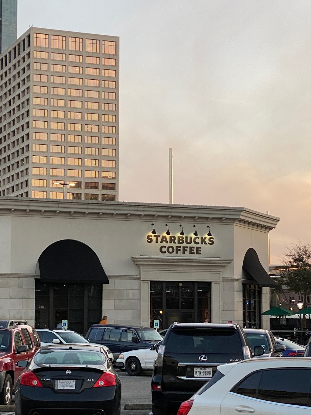 Starbucks | cafe | 2521 Post Oak Blvd, Houston, TX 77056, USA | 7136217685 OR +1 713-621-7685