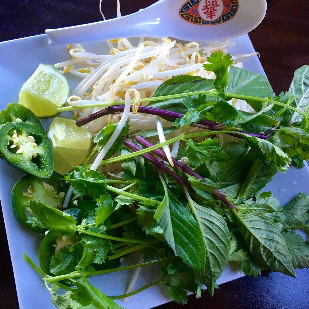 Island Pho | restaurant | 111 Longview Plaza Driveway, St Simons, GA 31522, USA | 9122684081 OR +1 912-268-4081