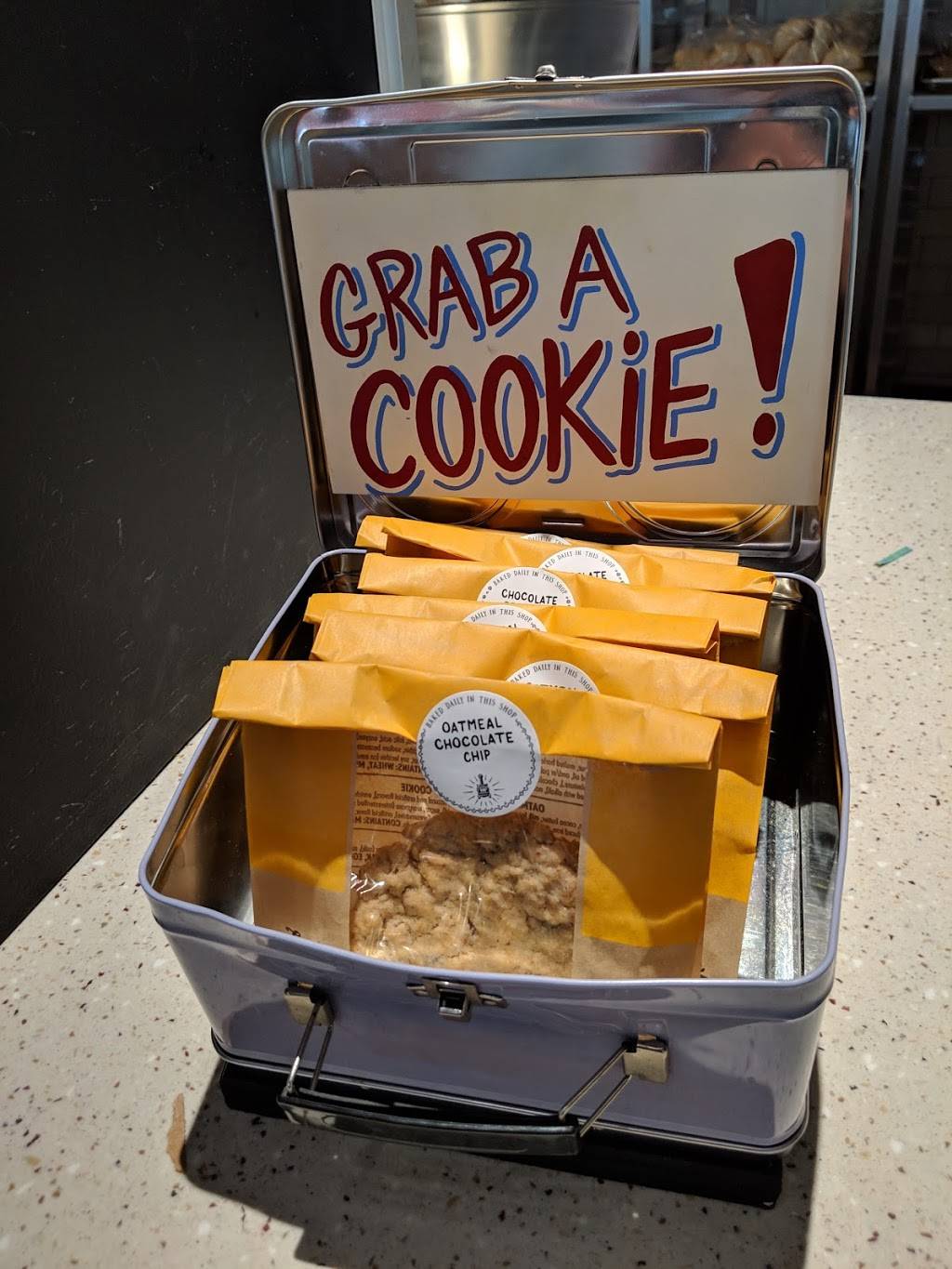 Potbelly Sandwich Shop | restaurant | 8366, 290 E Basse Rd #105, San Antonio, TX 78209, USA | 2103183277 OR +1 210-318-3277