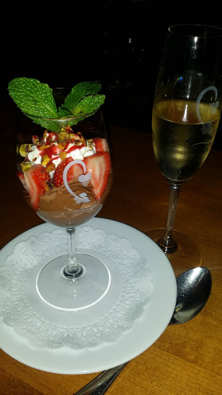 CRÚ Food & Wine Bar (West Ave) | restaurant | 2800 Kirby Dr B-130, Houston, TX 77098, USA | 7135289463 OR +1 713-528-9463