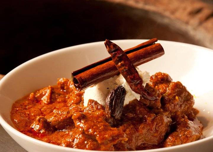 Gaylord Fine Indian Cuisine | meal delivery | 100 E Walton St, Chicago, IL 60611, USA | 3126641700 OR +1 312-664-1700