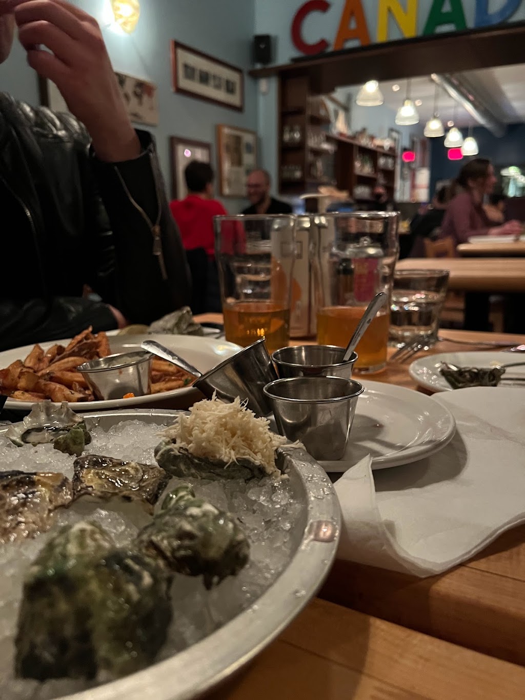 The Oyster Boys | restaurant | ivar st, Hollywood, CA 90028, USA | 7606722283 OR +1 760-672-2283