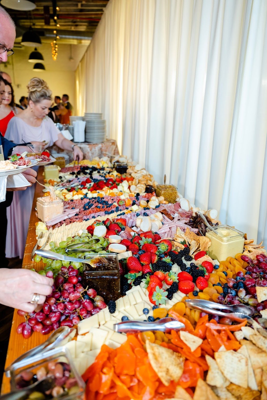 Rouge Fine Catering | restaurant | 11110 Pepper Rd ste f, Hunt Valley, MD 21031, USA | 4105270007 OR +1 410-527-0007