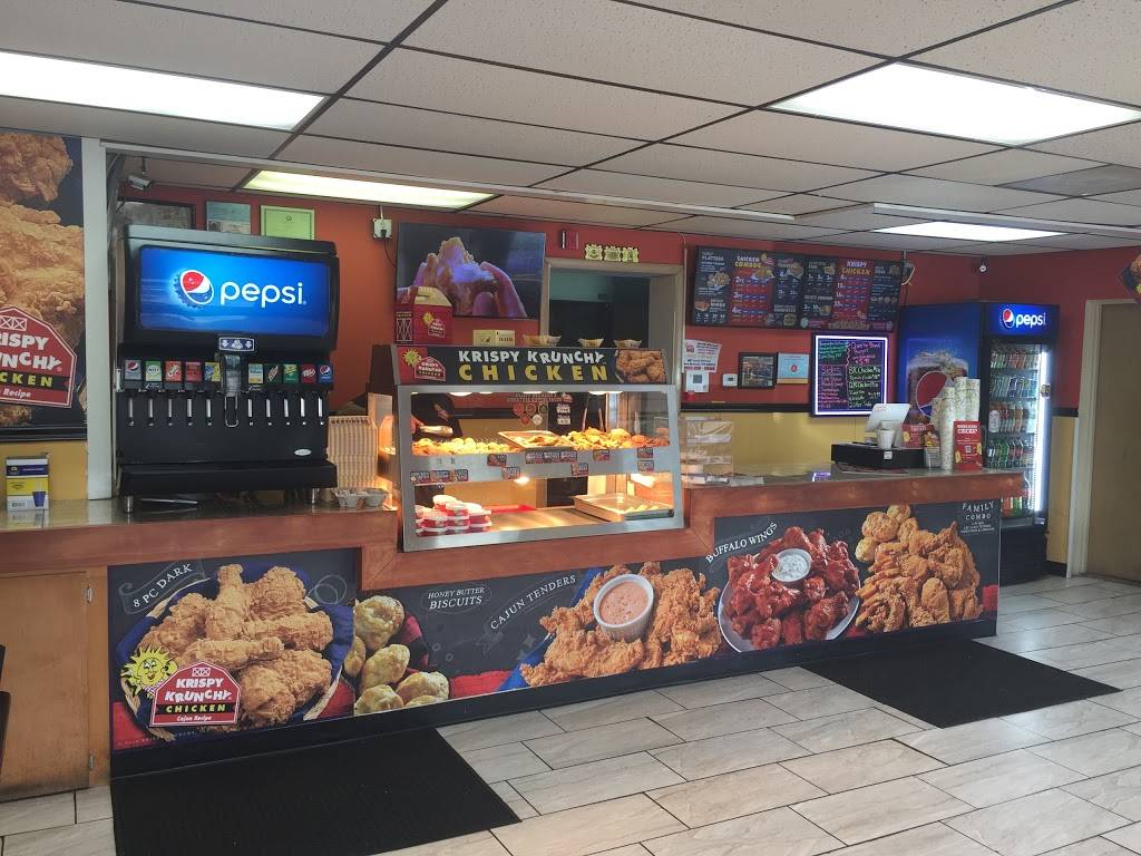 Krispy Krunchy Chicken | restaurant | 687 Arch St, New Britain, CT 06051, USA | 8602593955 OR +1 860-259-3955