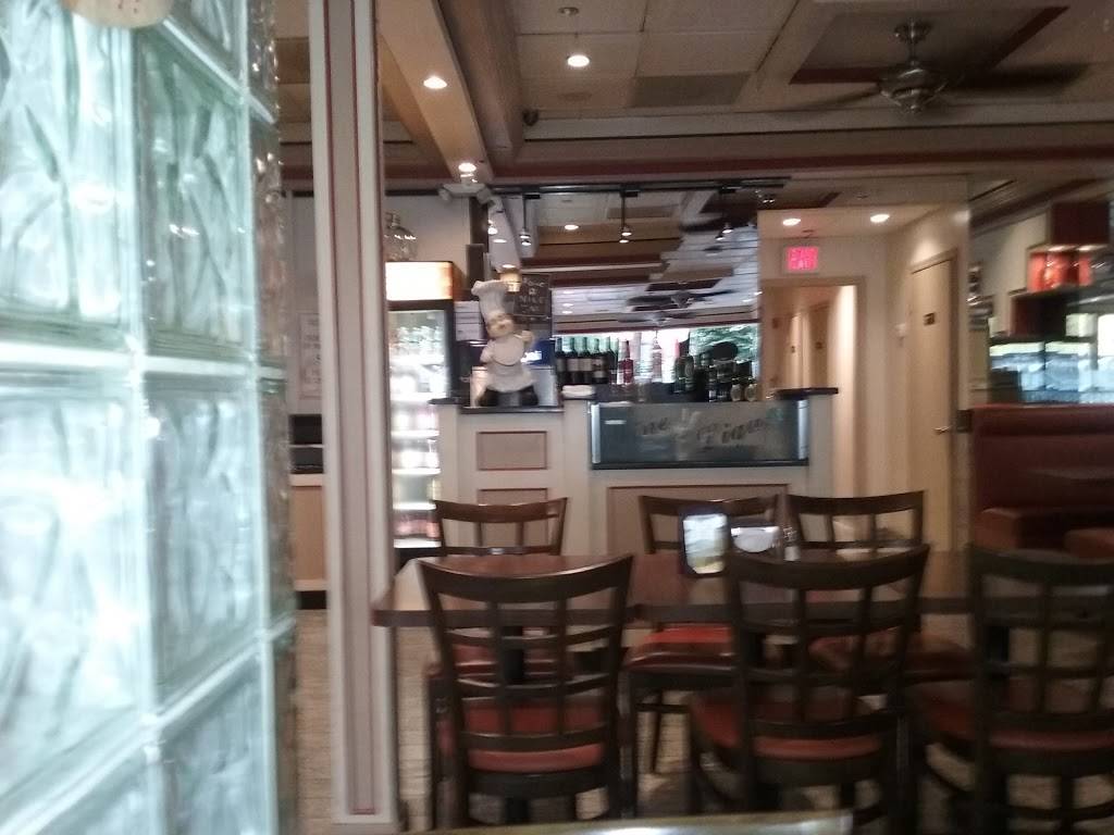 Carmelas Ristorante | restaurant | 912 Hempstead Turnpike, Franklin Square, NY 11010, USA | 5164889898 OR +1 516-488-9898