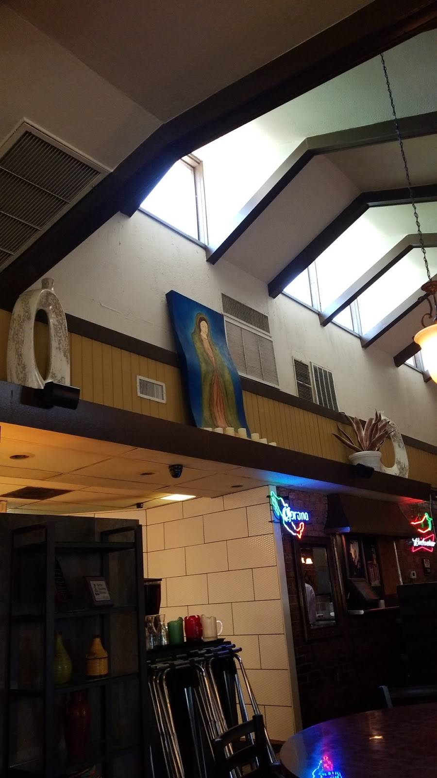 Dos Chiles Grandes Cafe | cafe | 1001 W Wise St, Bowie, TX 76230, USA | 9408724909 OR +1 940-872-4909