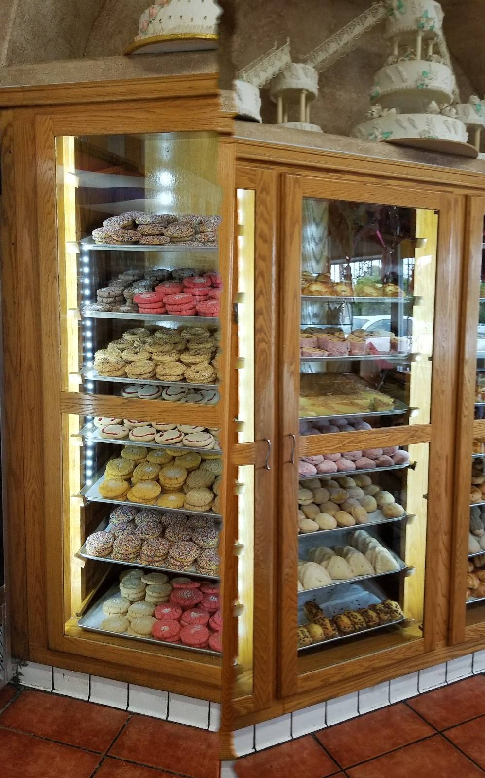 La Perla Tapatia | restaurant | 625 N Redondo Dr, Oceanside, CA 92057, USA | 7607224158 OR +1 760-722-4158