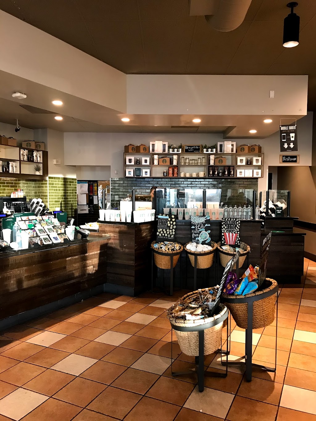 Starbucks | cafe | 2489 Lenwood Rd, Barstow, CA 92311, USA | 7602534474 OR +1 760-253-4474