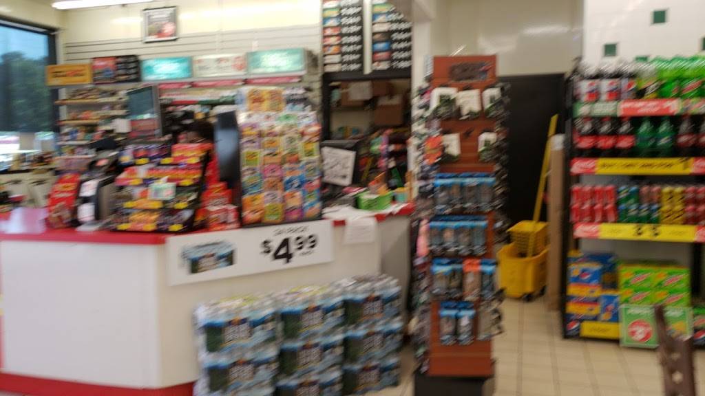 Subway Restaurants | restaurant | 4934 Raleigh Rd Parkway W, Kangaroo, Wilson, NC 27896, USA | 2522067187 OR +1 252-206-7187