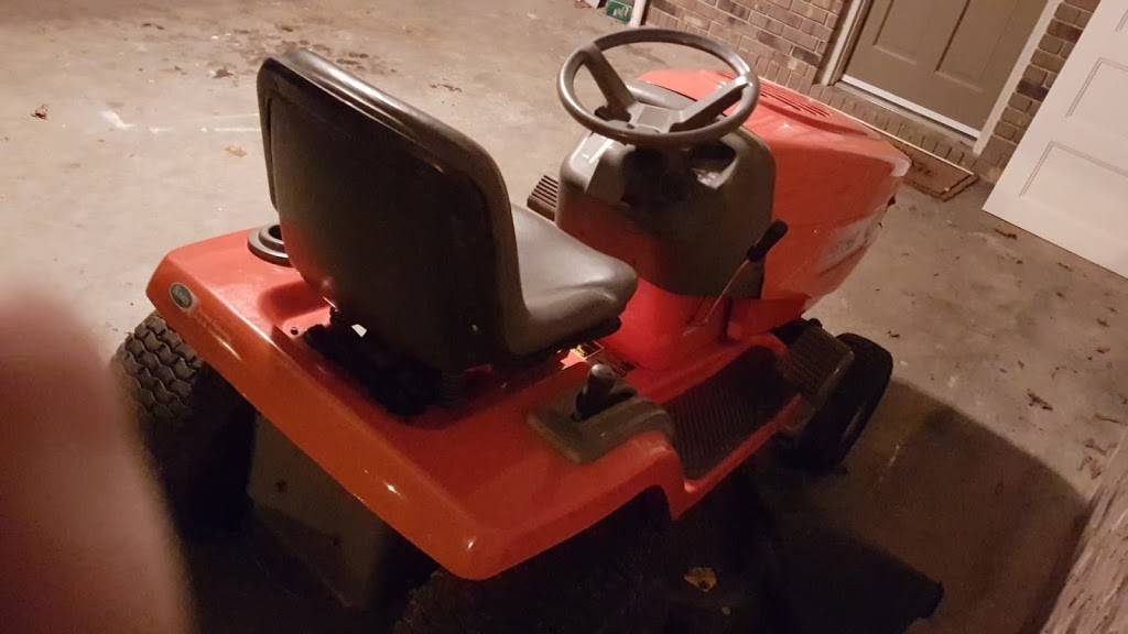 Gurleys Restaurant | restaurant | 125 N Lee Dr, Guntown, MS 38849, USA | 6623482276 OR +1 662-348-2276