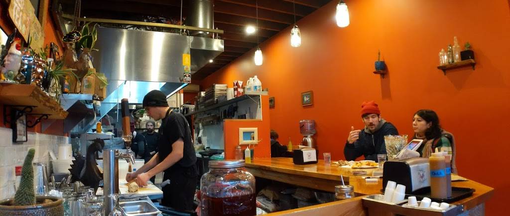 El Gallo Taqueria | restaurant | 4422 SE Woodstock Blvd, Portland, OR 97206, USA | 5034817537 OR +1 503-481-7537