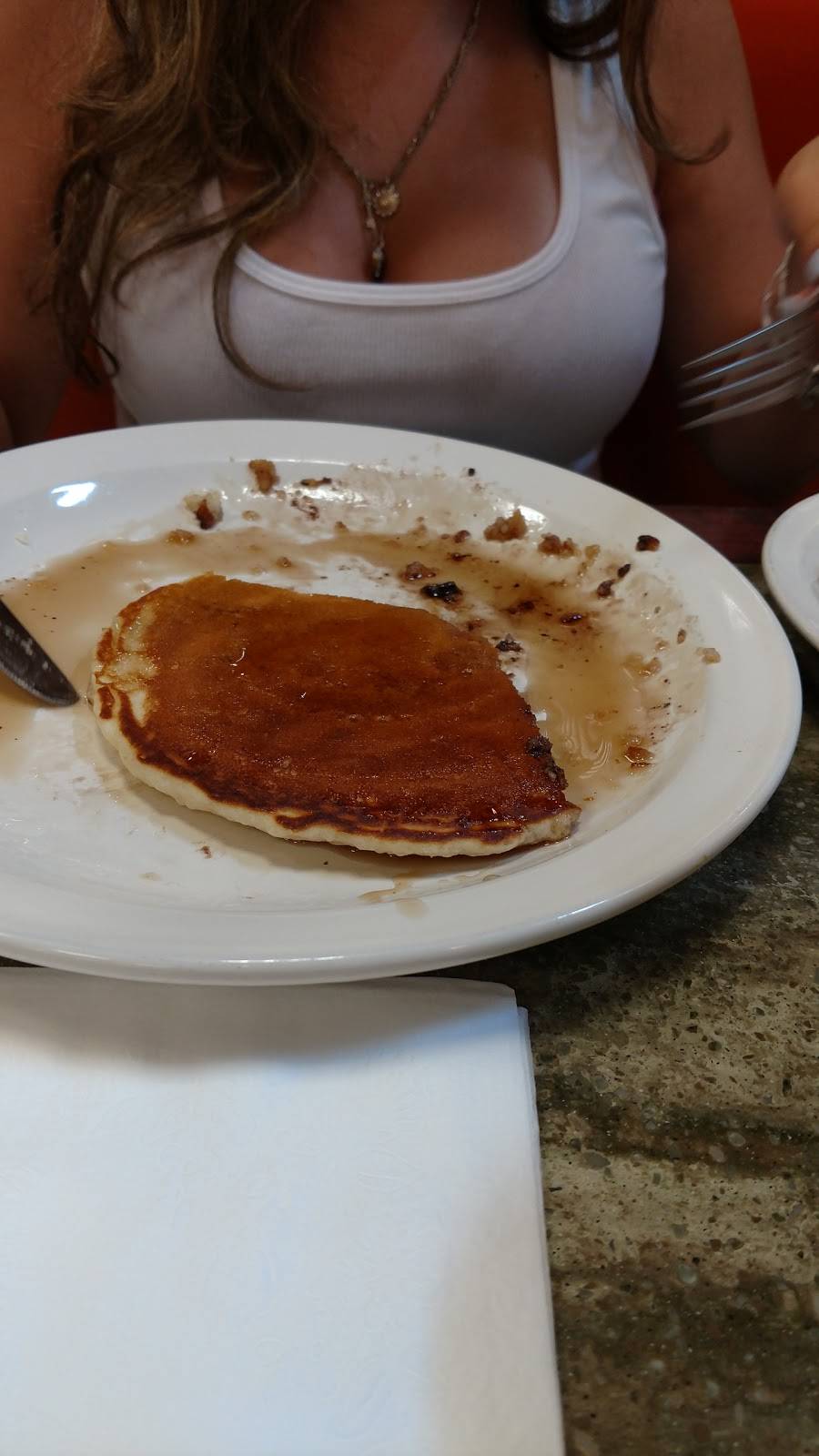 Moonstruck | restaurant | 462 1st Avenue, New York, NY 10016, USA | 2125624141 OR +1 212-562-4141