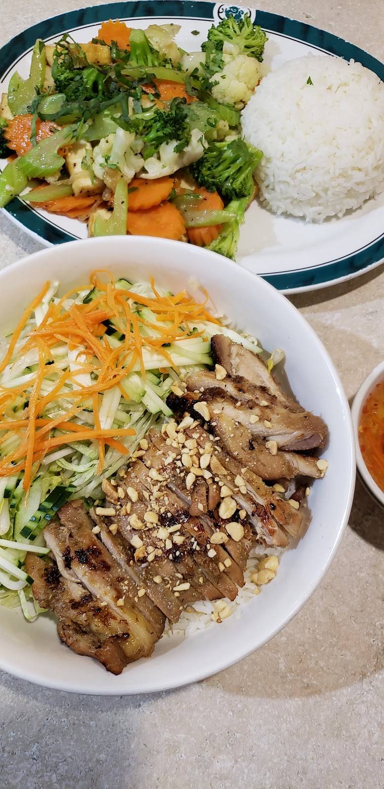 Pho Hoai Restaurant | restaurant | 733 SW 185th Ave, Beaverton, OR 97006, USA | 5036420216 OR +1 503-642-0216