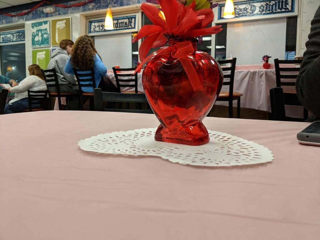 White Castle | restaurant | 1617 Holt Rd, Columbus, OH 43228, USA | 6148534550 OR +1 614-853-4550