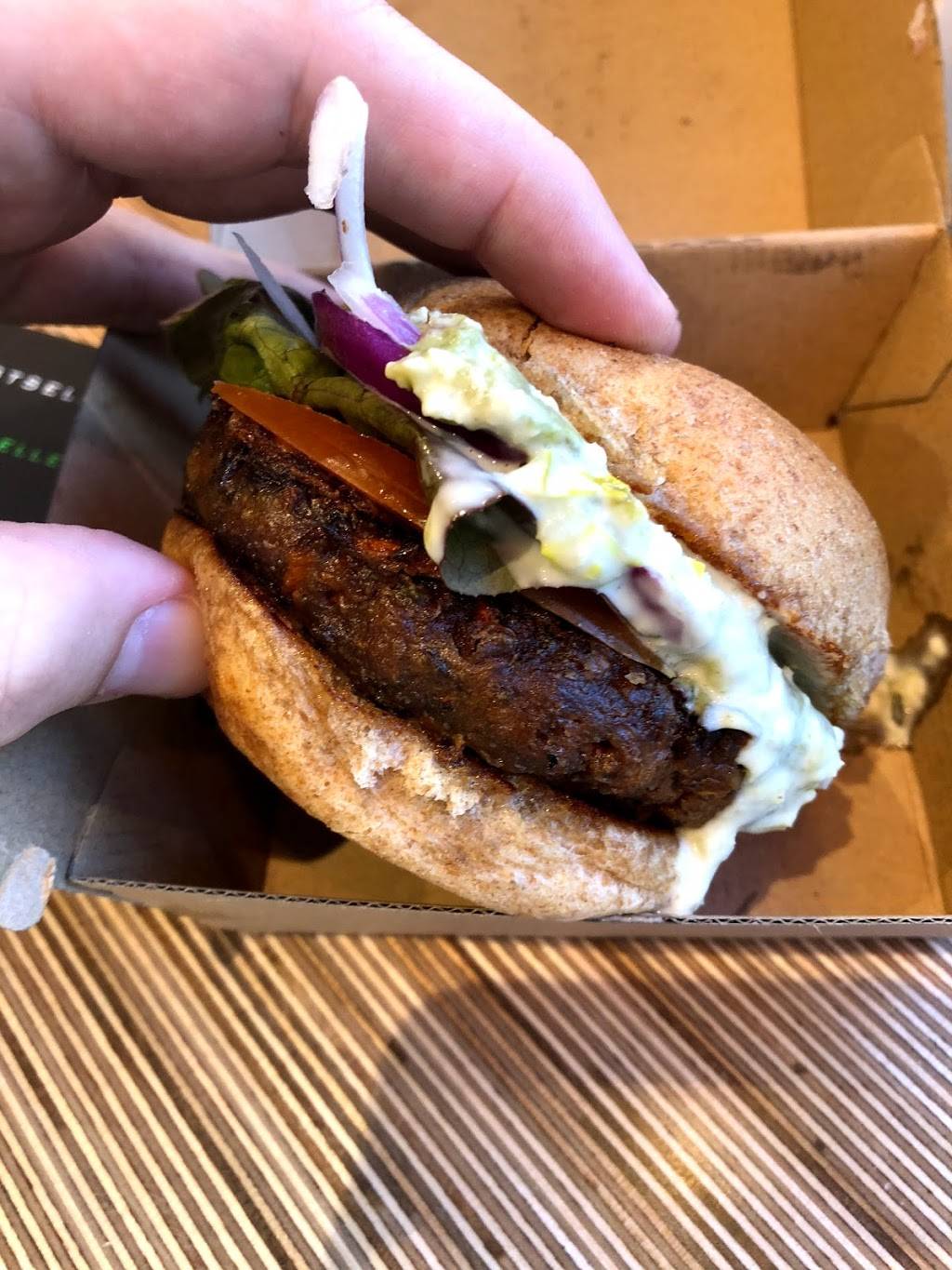 Next Level Burger | restaurant | 292 Ashland Pl, Brooklyn, NY 11217, USA | 3473842277 OR +1 347-384-2277