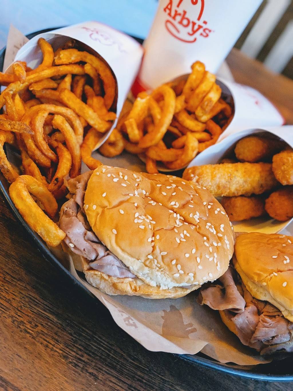 Arbys | restaurant | 30403 N, Woodward Ave, Royal Oak, MI 48073, USA | 2482886191 OR +1 248-288-6191