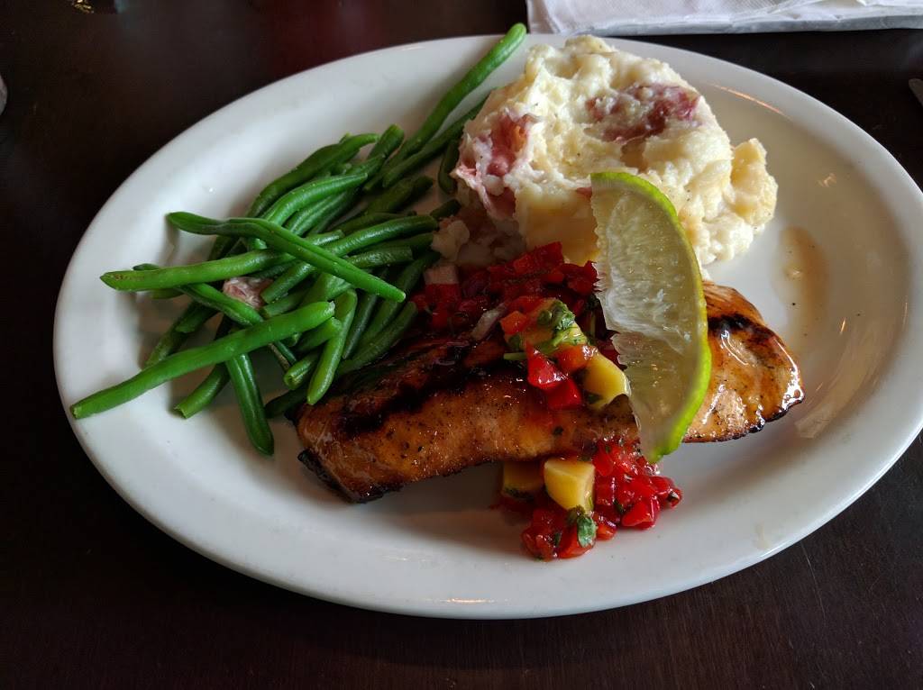 Station 21 American Grill | restaurant | 201 N Main St, Crown Point, IN 46307, USA | 2196610021 OR +1 219-661-0021