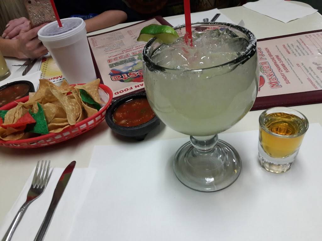 La Fiesta Mexican Food | restaurant | 22144 CA-18 #2, Apple Valley, CA 92307, USA | 7602408200 OR +1 760-240-8200