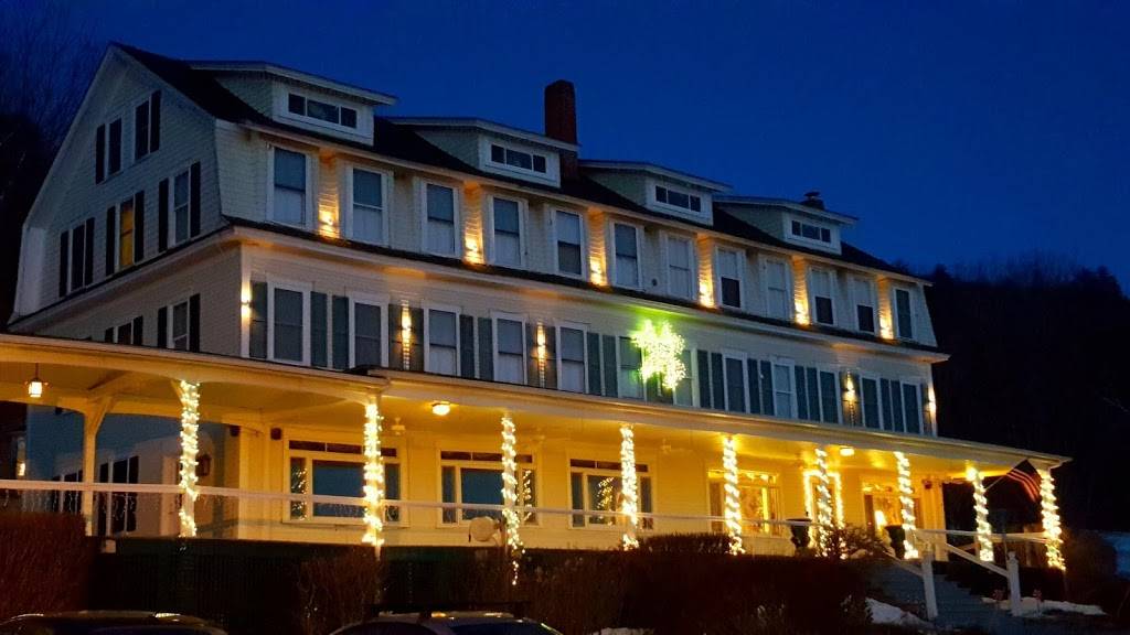 Pasquaney Restaurant & Wild Hare Tavern | restaurant | 1030 Mayhew Turnpike, Bristol, NH 03222, USA | 6037449111 OR +1 603-744-9111