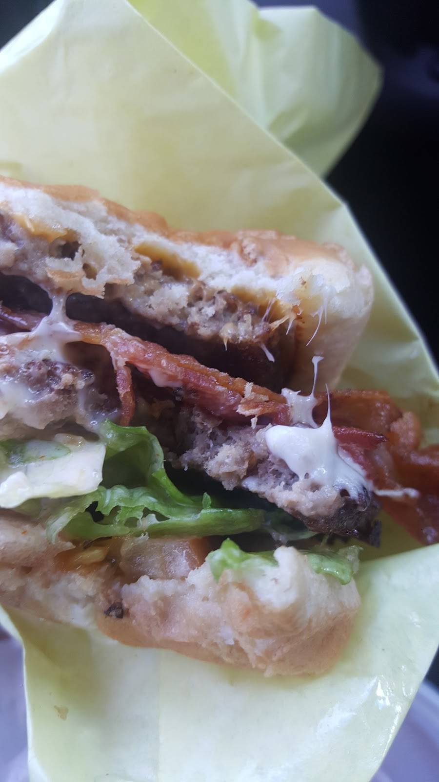 Fosters Freeze | restaurant | 904 N Maclay Ave, San Fernando, CA 91340, USA | 8183615800 OR +1 818-361-5800