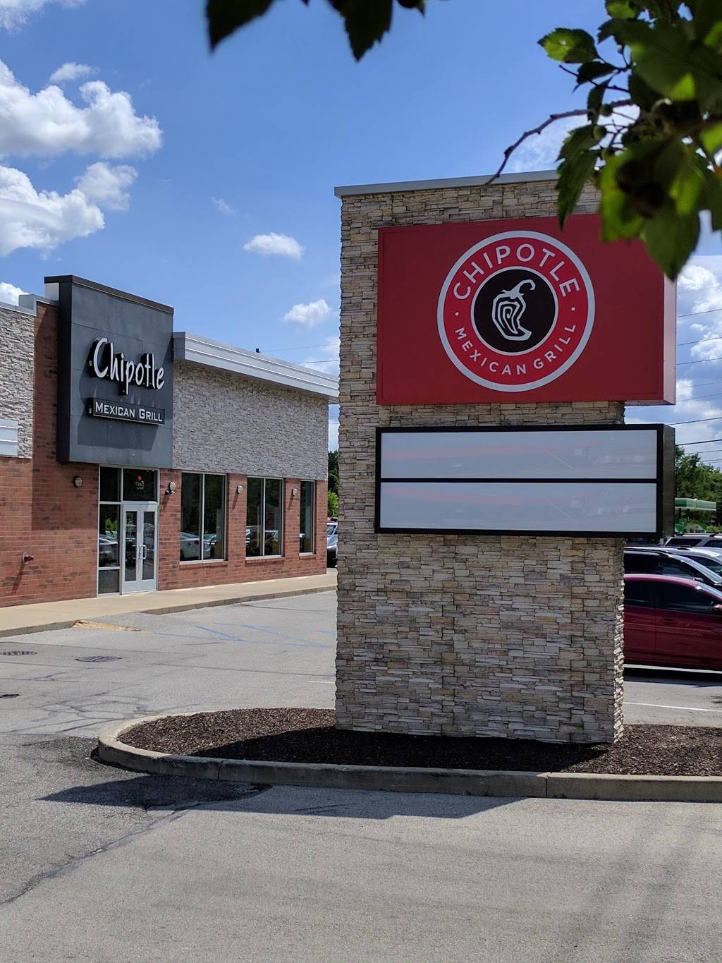 Chipotle Mexican Grill | restaurant | 1560 E 86th St Ste C, Indianapolis, IN 46240, USA | 3178159535 OR +1 317-815-9535