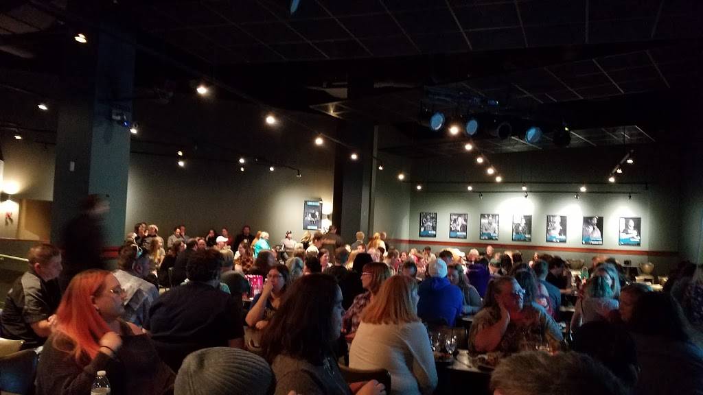 House of Comedy | night club | 408 E Broadway, Bloomington, MN 55425, USA | 9528588558 OR +1 952-858-8558