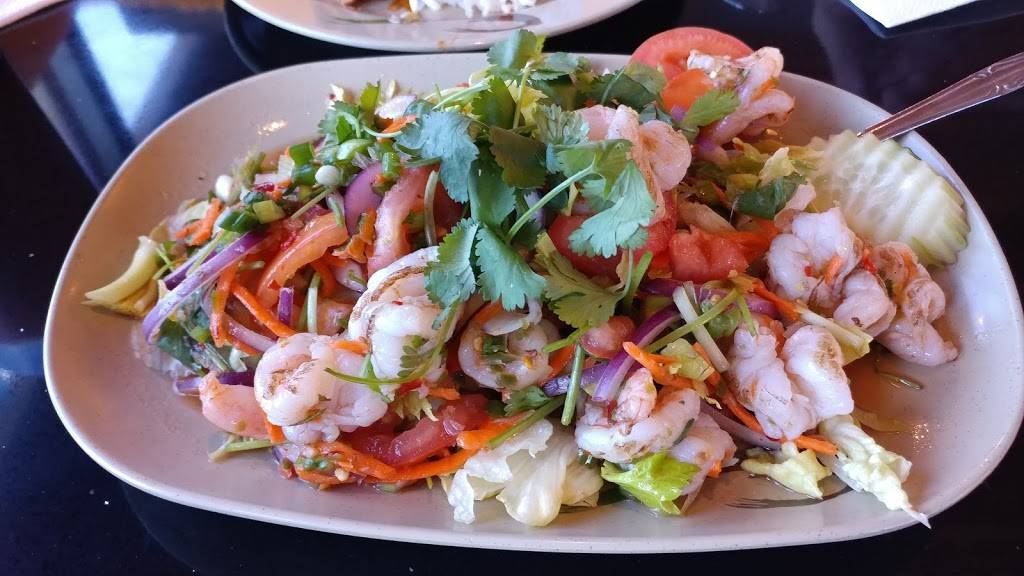 Shandra Thai Cuisine | restaurant | 2505 E Palmdale Blvd, Palmdale, CA 93550, USA | 6612668839 OR +1 661-266-8839