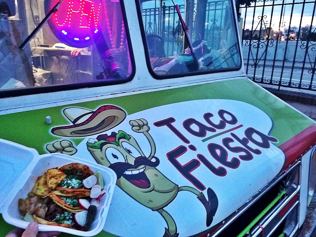 Taco Fiesta | restaurant | 3041 Vernor Hwy, Detroit, MI 48216, USA | 3137184125 OR +1 313-718-4125