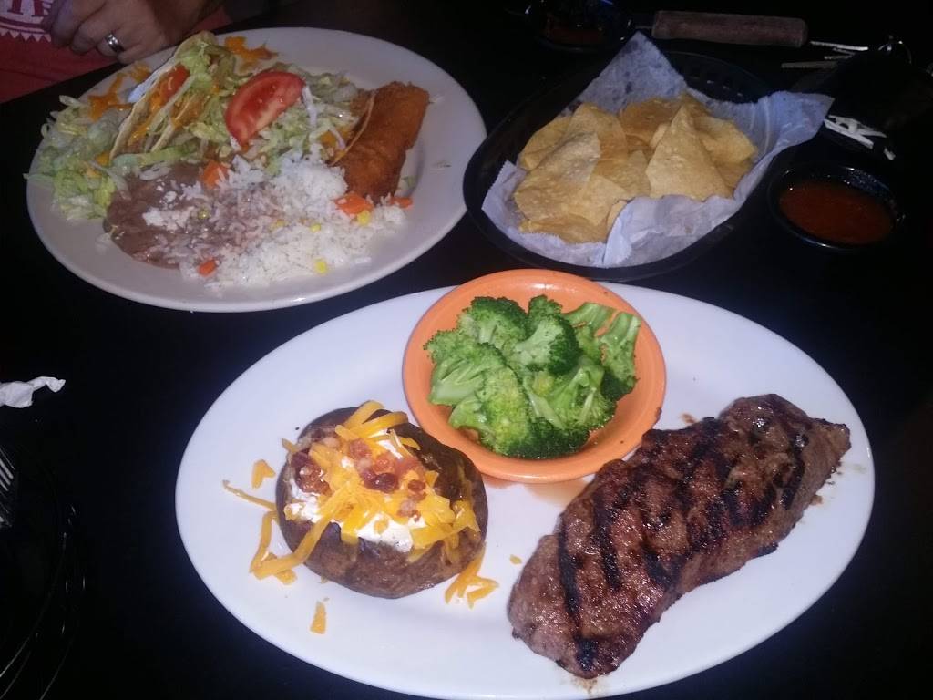 Mariscos El Rincon Bar & Grill | restaurant | 300 N Pinkerton St, Athens, TX 75751, USA | 9032641010 OR +1 903-264-1010