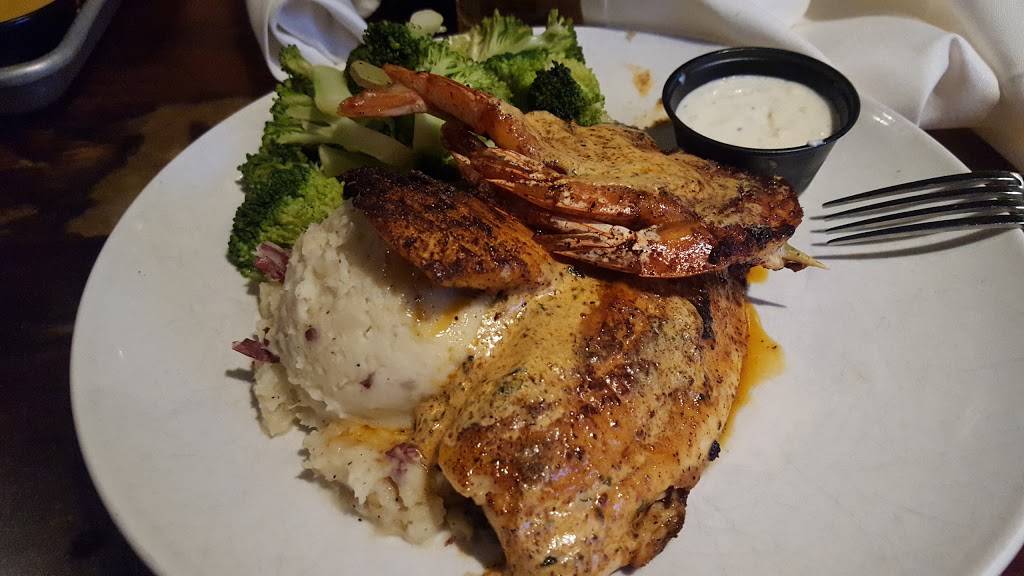 Barracuda Bobs | restaurant | 19 E River St, Savannah, GA 31401, USA | 9127774381 OR +1 912-777-4381