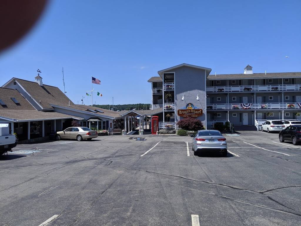 Browns Wharf Inn, Restaurant, & Marina | restaurant | 121 Atlantic Ave, Boothbay Harbor, ME 04538, USA | 2076335440 OR +1 207-633-5440